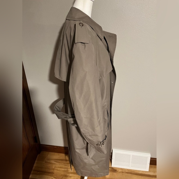 Classic Vintage London Fog Men's Khaki Coat, 42 Long - Timeless All EVC - Picture 8 of 16